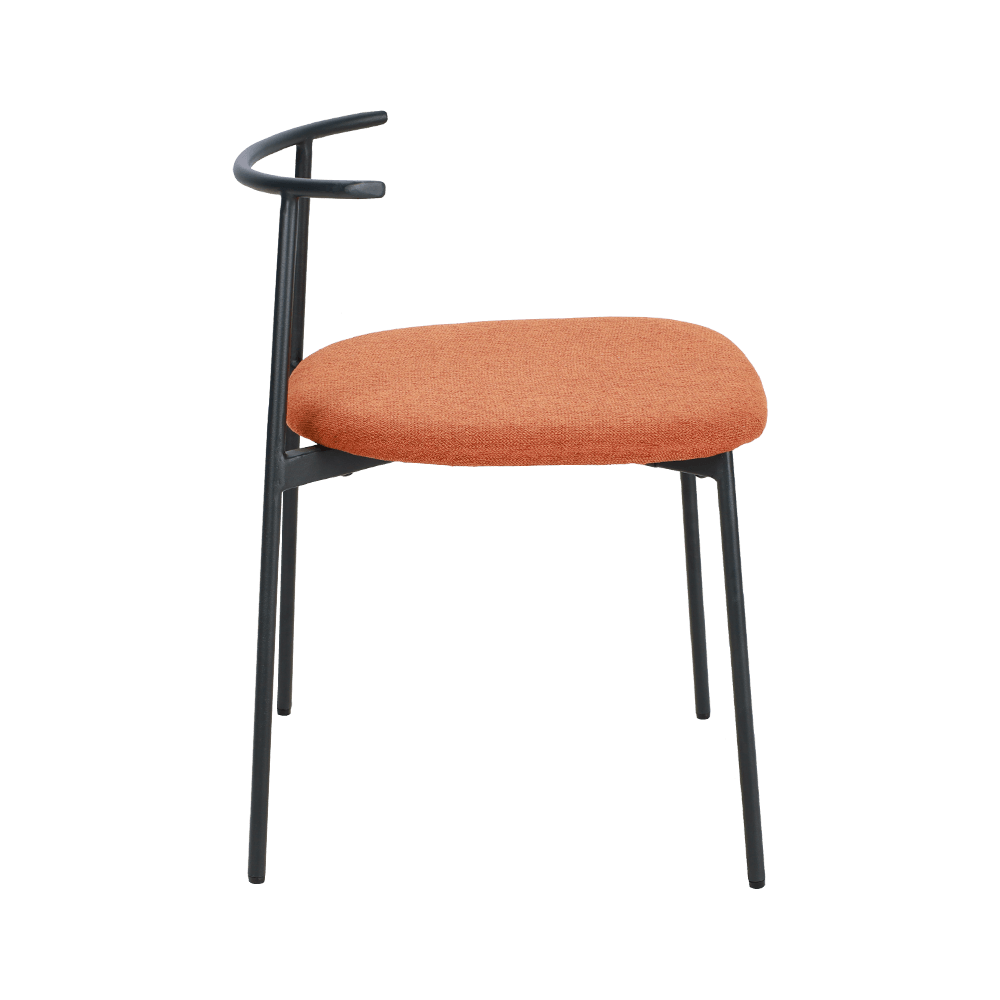 オレンジ色の湾曲したバックメタルレッグダイニングチェア